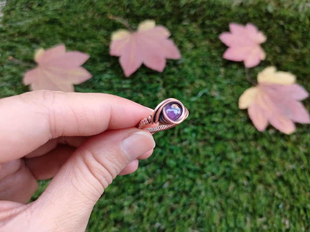 Mini Amethyst Ring| Amethyst Jewelry | Gemstone jewelry | Sci fi Ring| Fantasy jewelry | Amethyst love | Wire Wrapped
